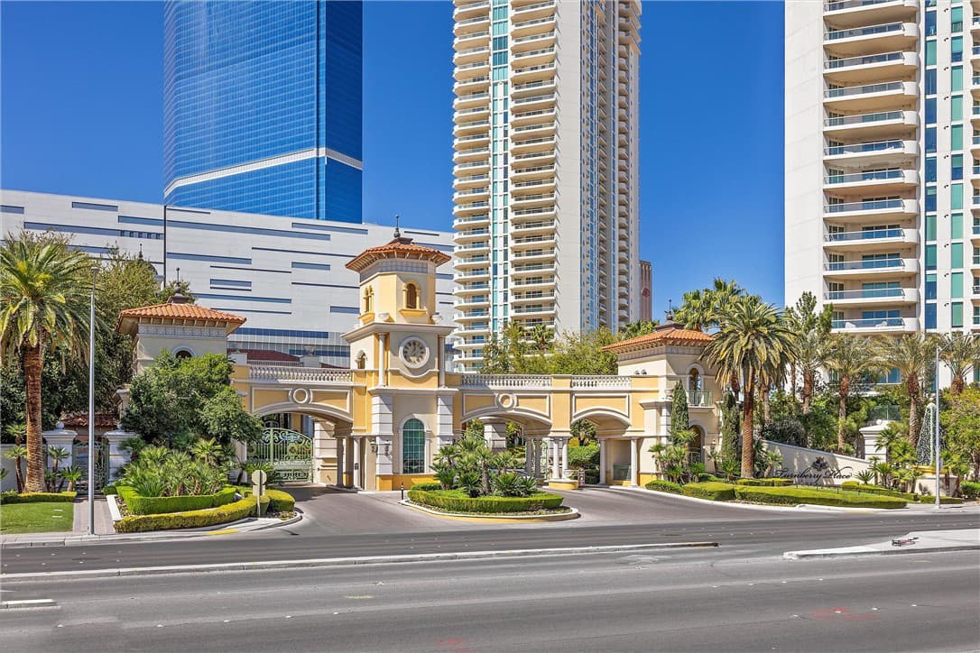 Penthouse lifestyle with panoramic views